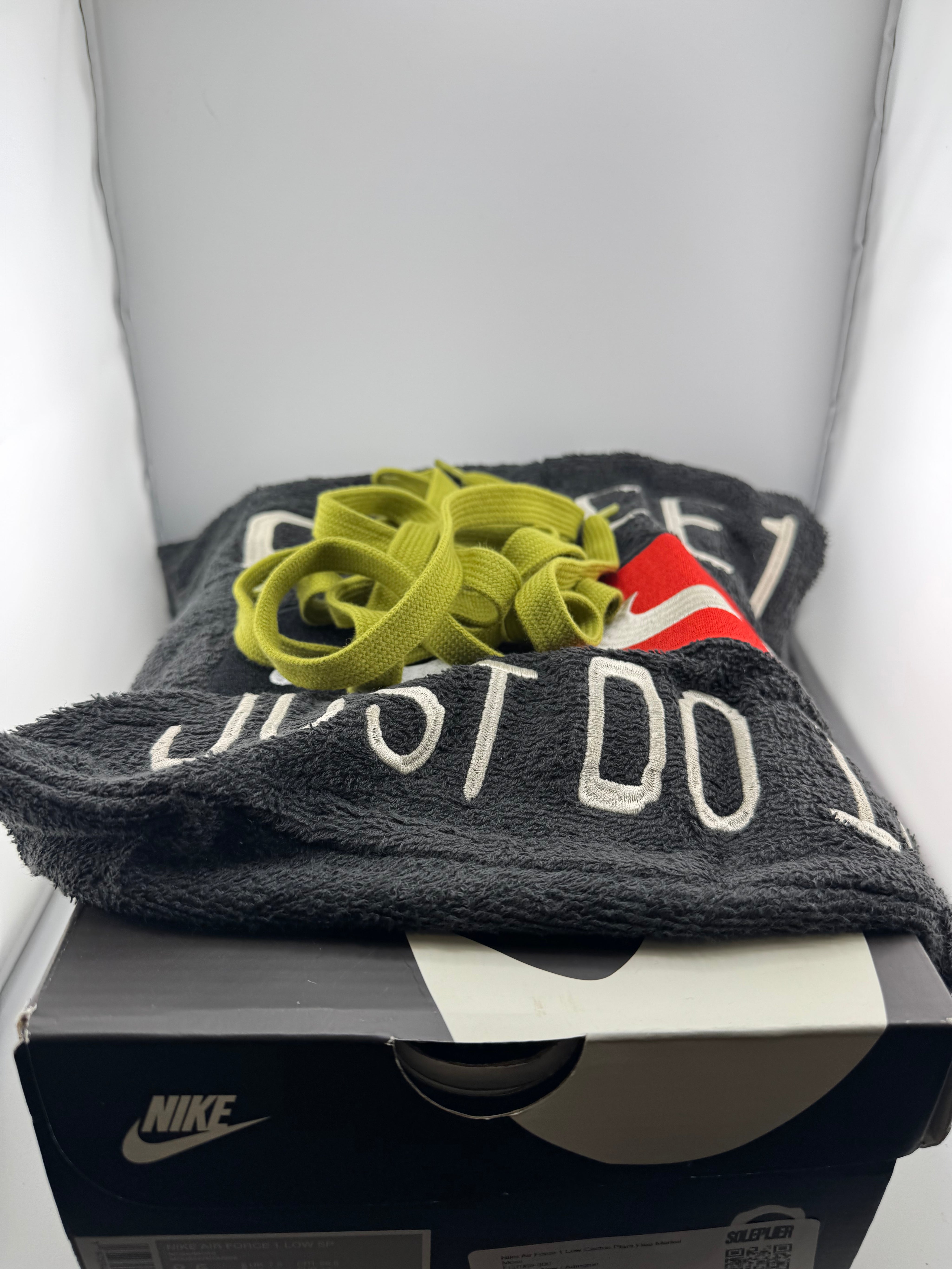 Nike Air Force 1 Low Cactus Plant Flea Market Moss