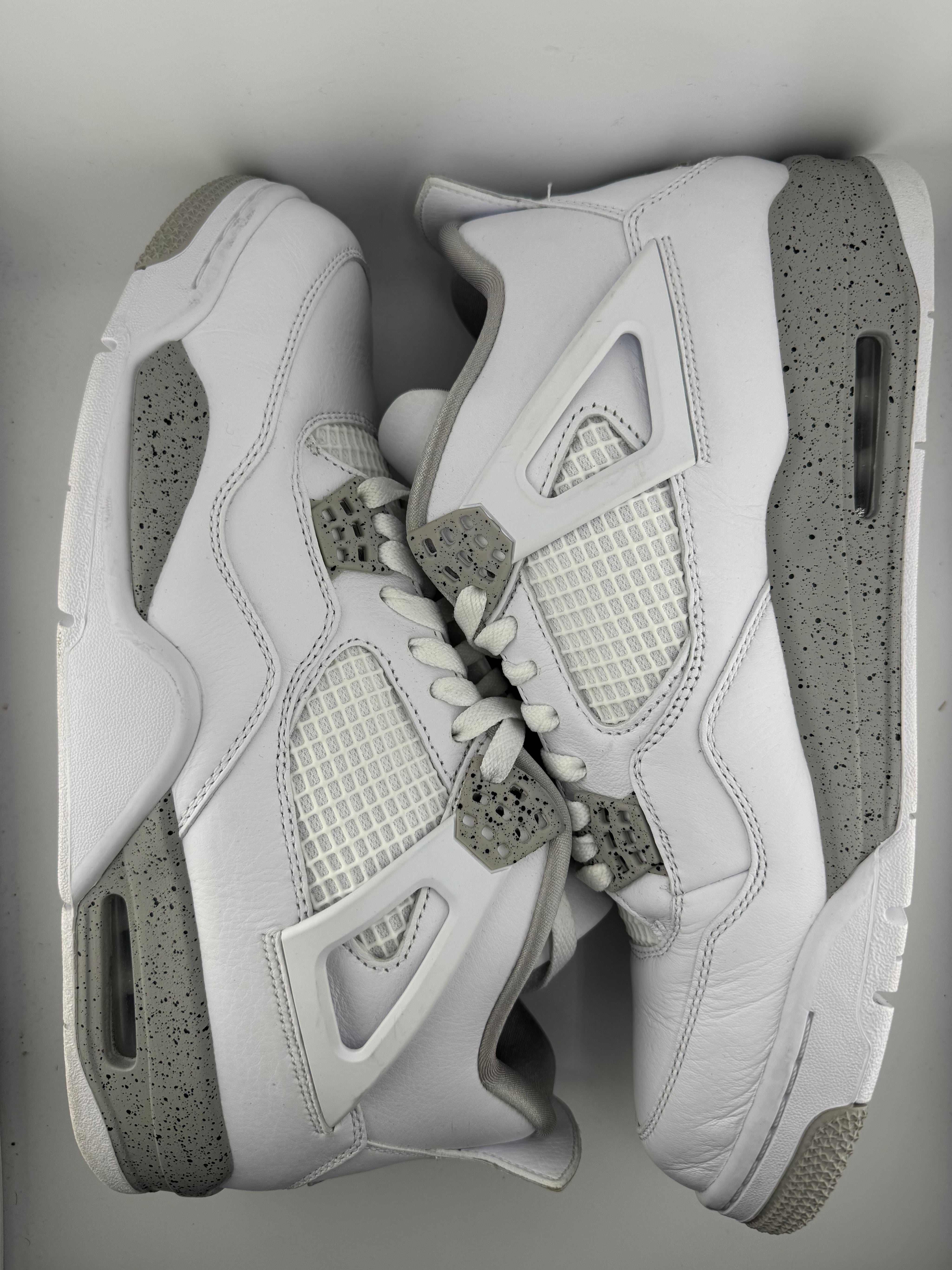 Jordan 4 Retro White Oreo (2021)