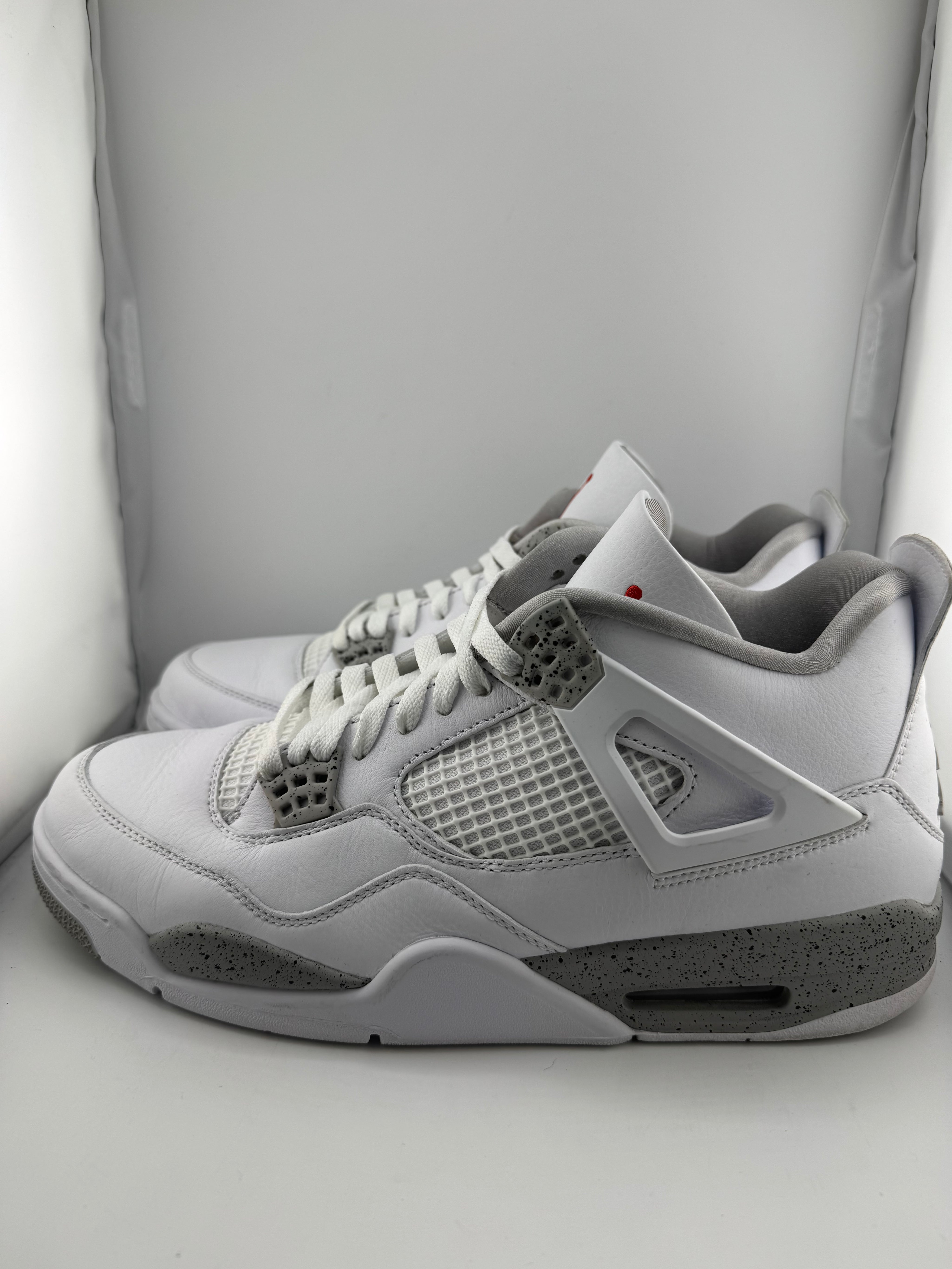 Jordan 4 Retro White Oreo (2021)