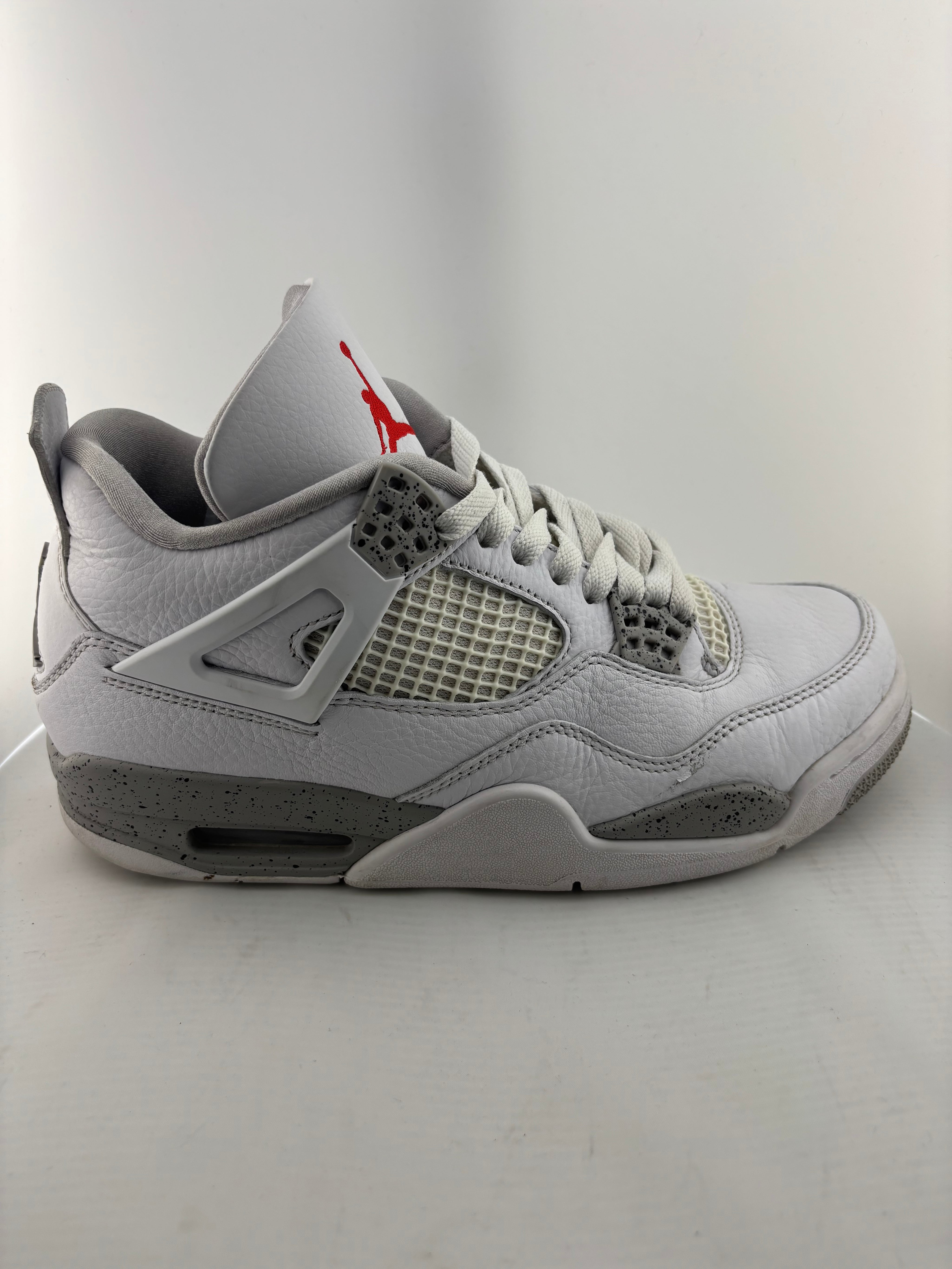 Jordan 4 Retro White Oreo (2021)