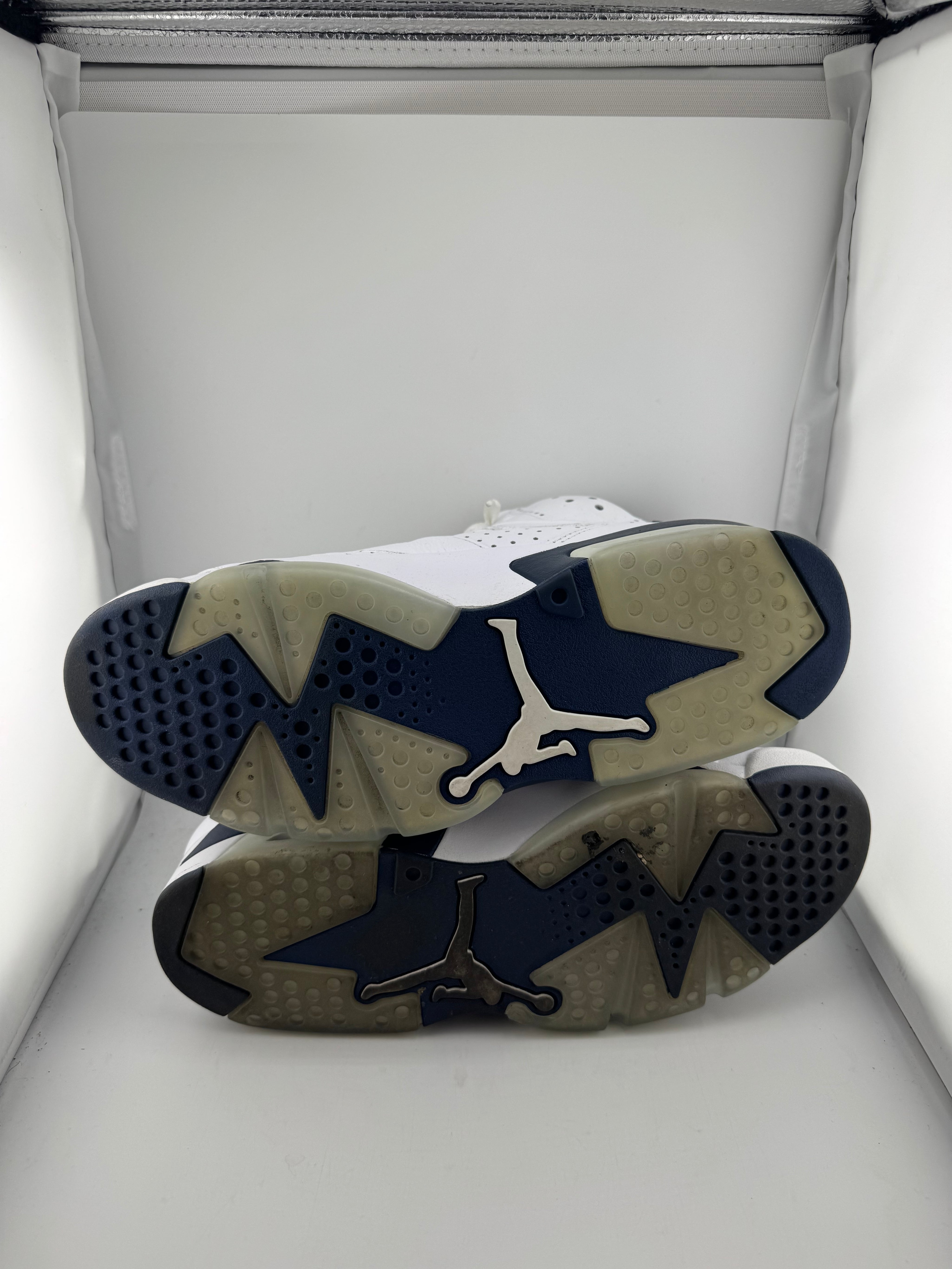 Jordan 6 Retro Midnight Navy (2022)