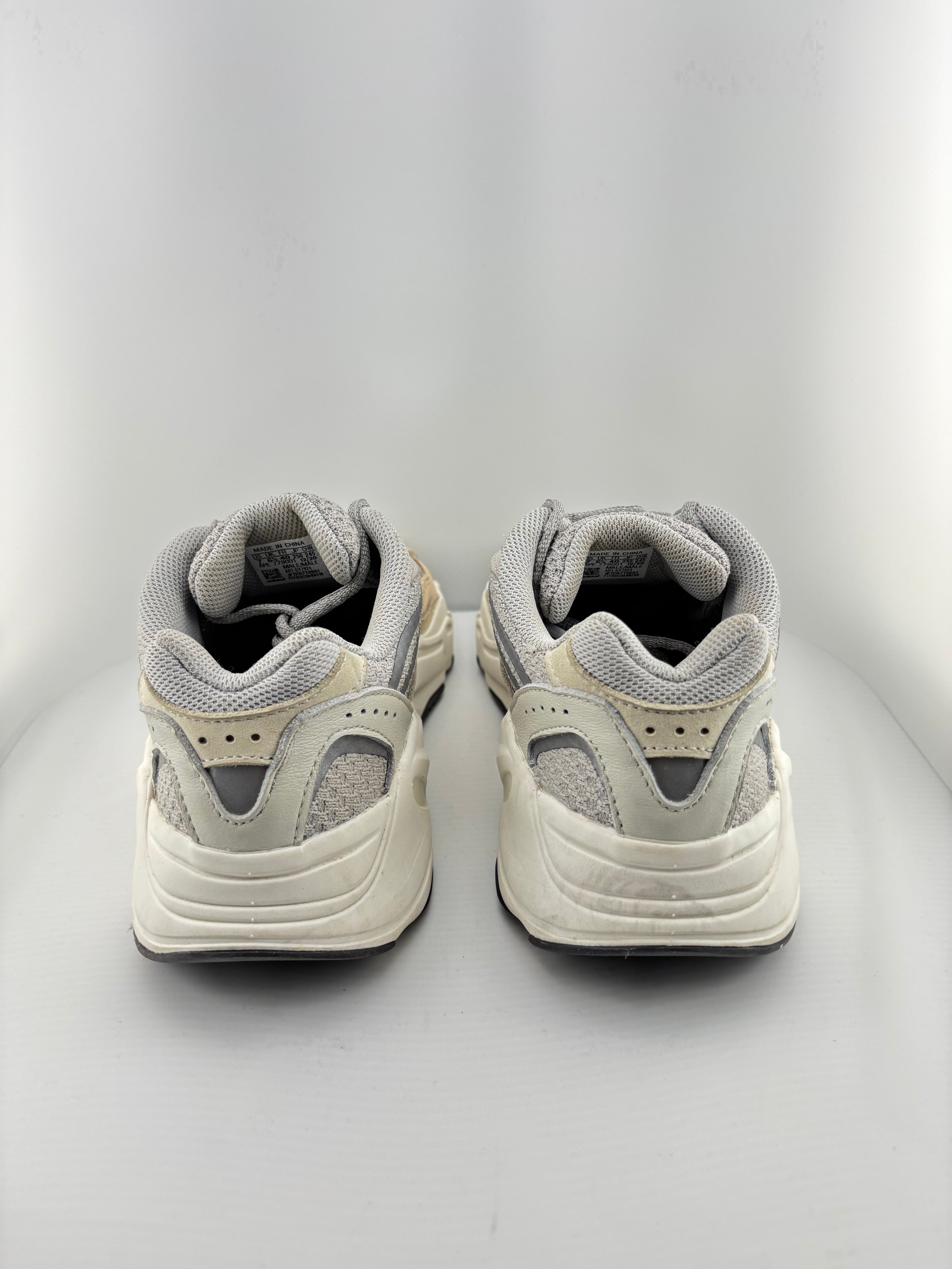 adidas Yeezy Boost 700 V2 Cream