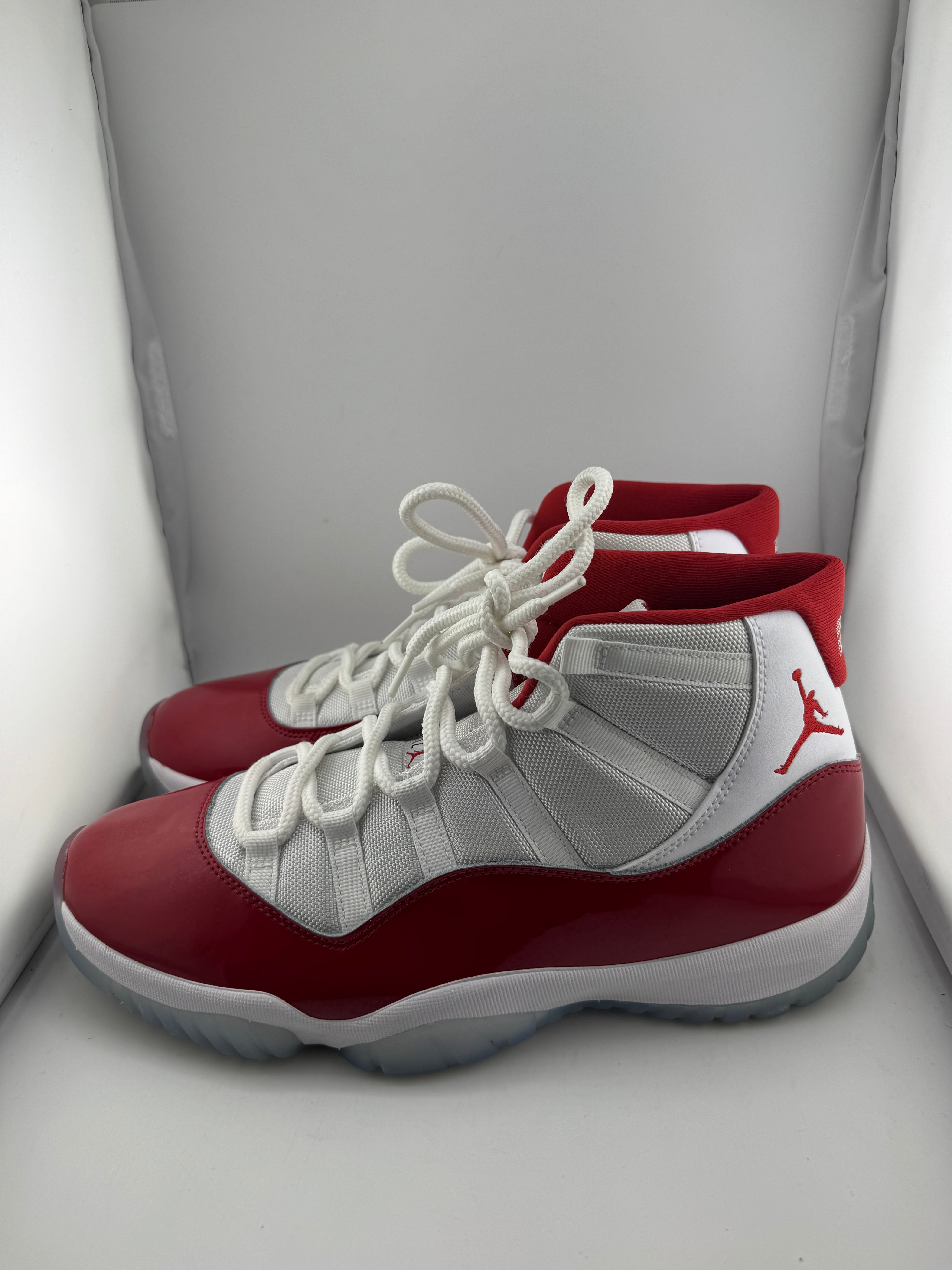 Jordan 11 Retro Cherry (2022)