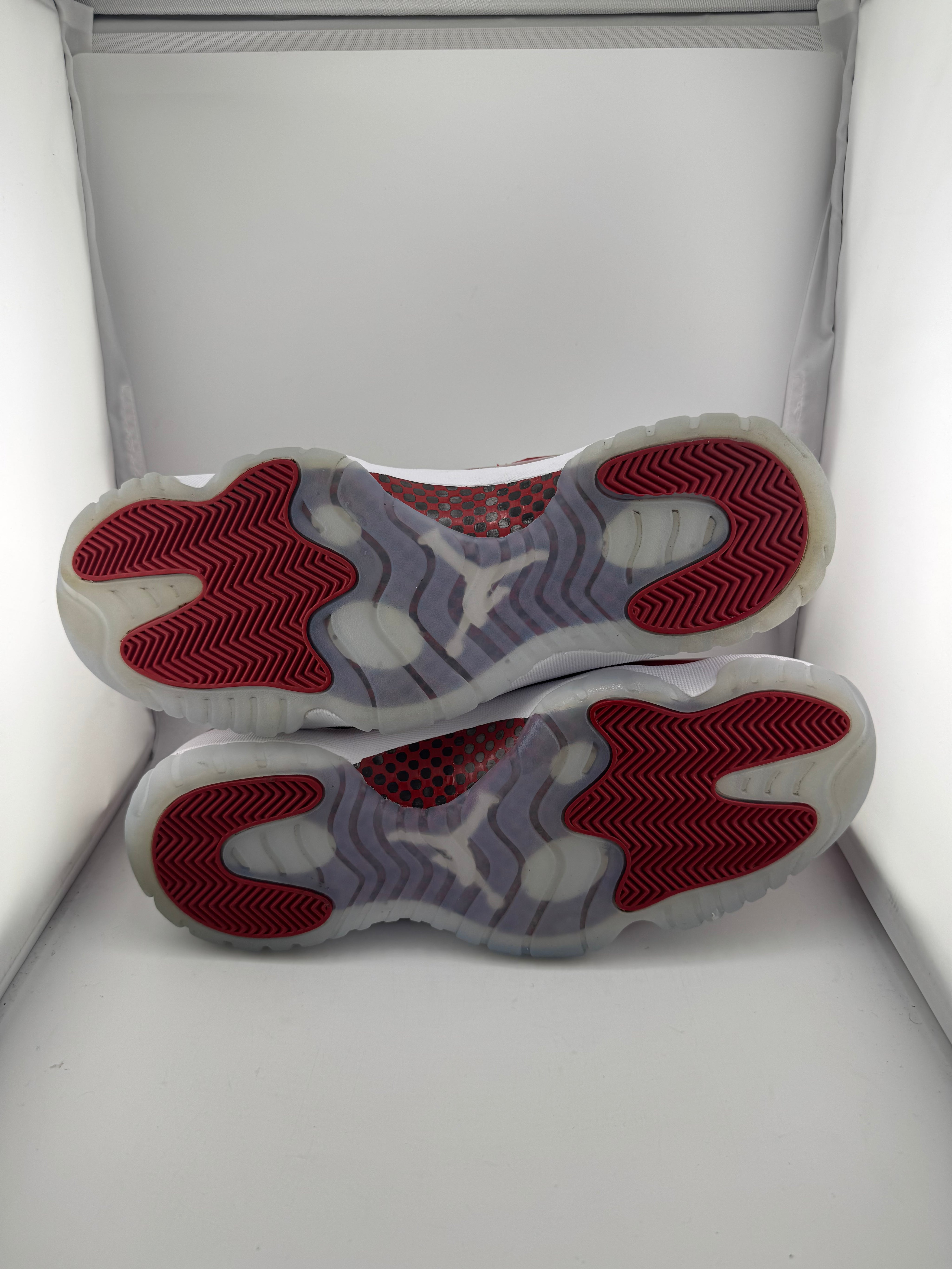 Jordan 11 Retro Cherry (2022)