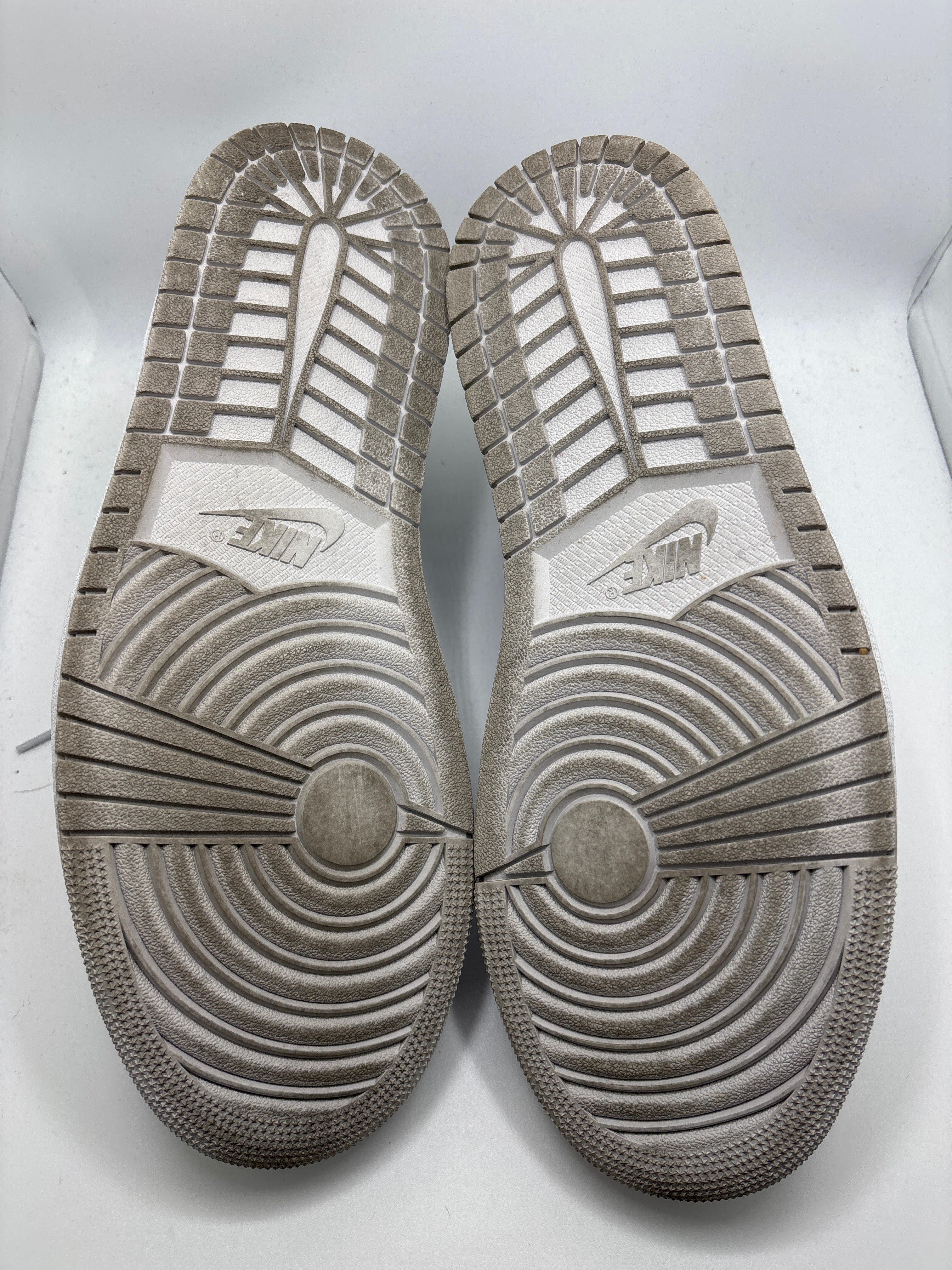 Jordan 1 Low OG Metallic Silver
