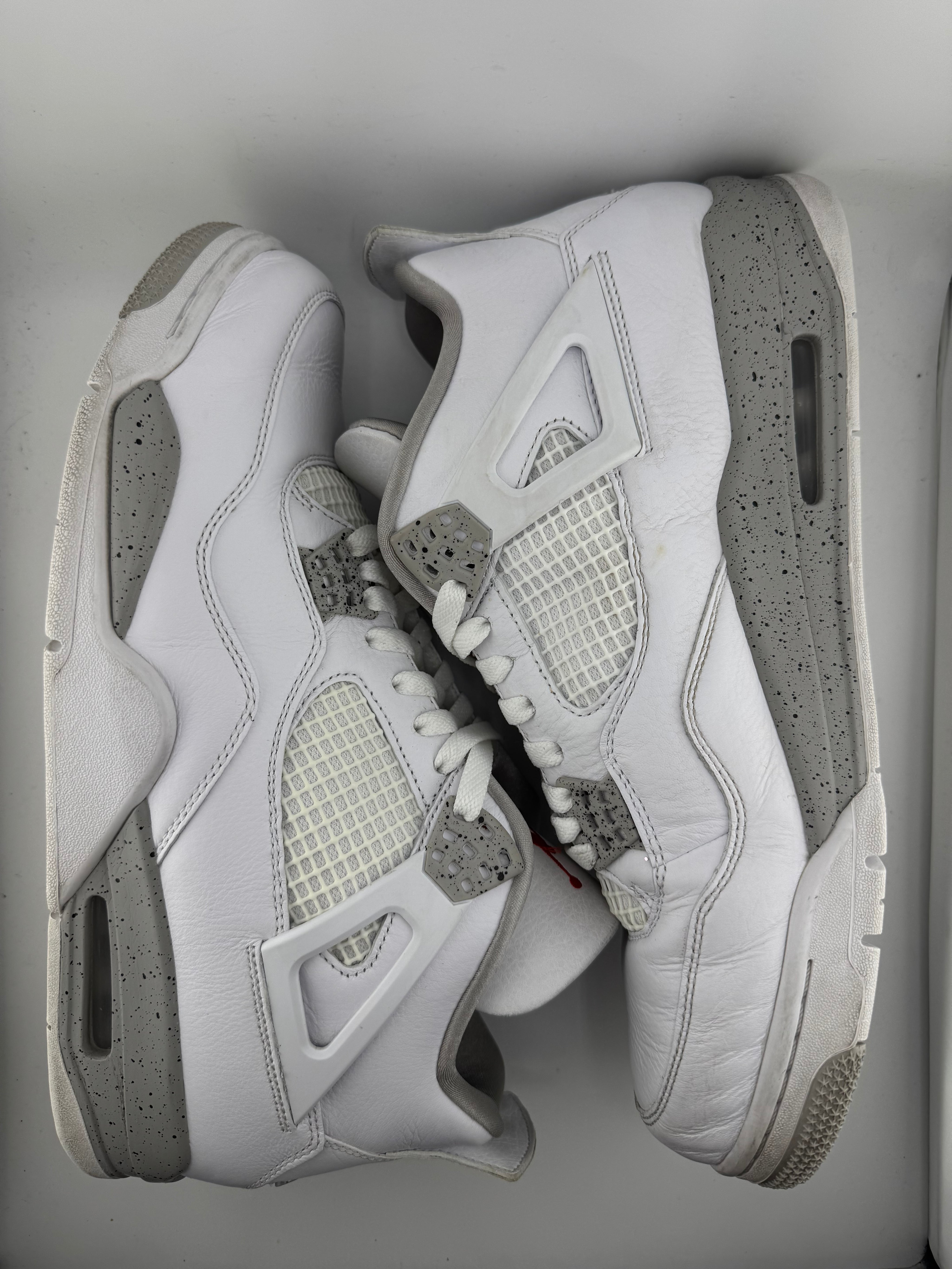 Jordan 4 Retro White Oreo (2021)