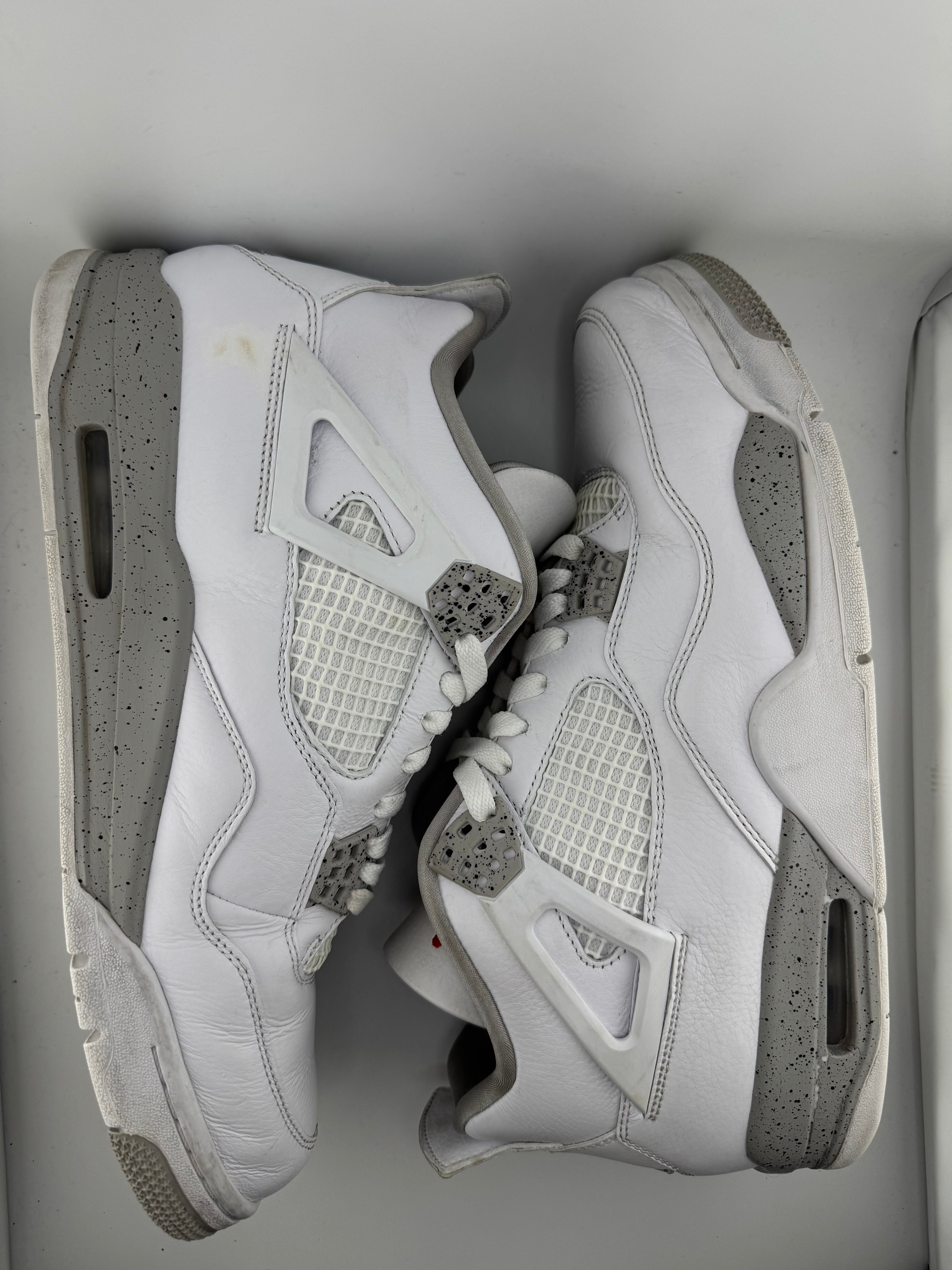 Jordan 4 Retro White Oreo (2021)