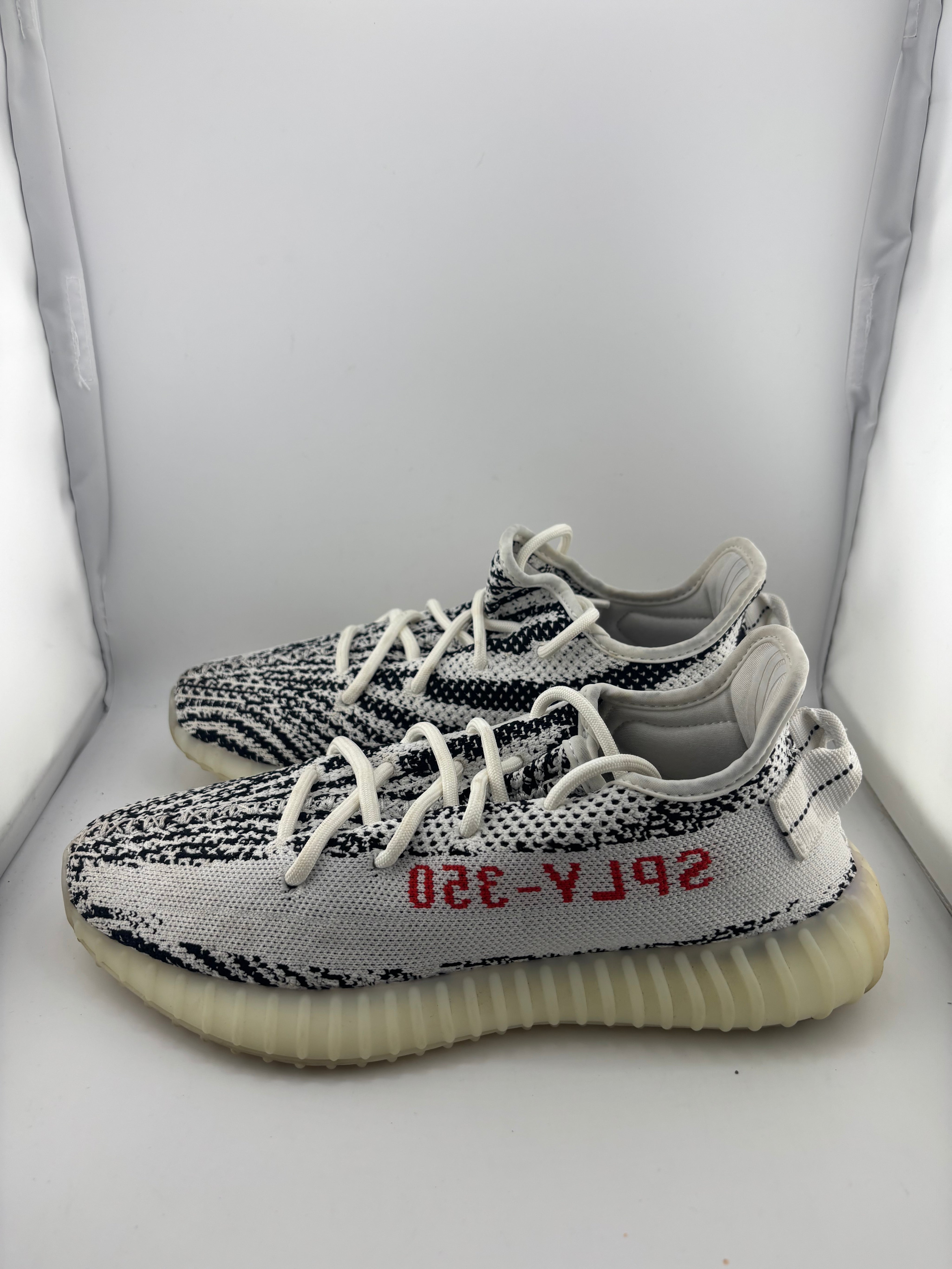 adidas Yeezy Boost 350 V2 Zebra (2017/2022)