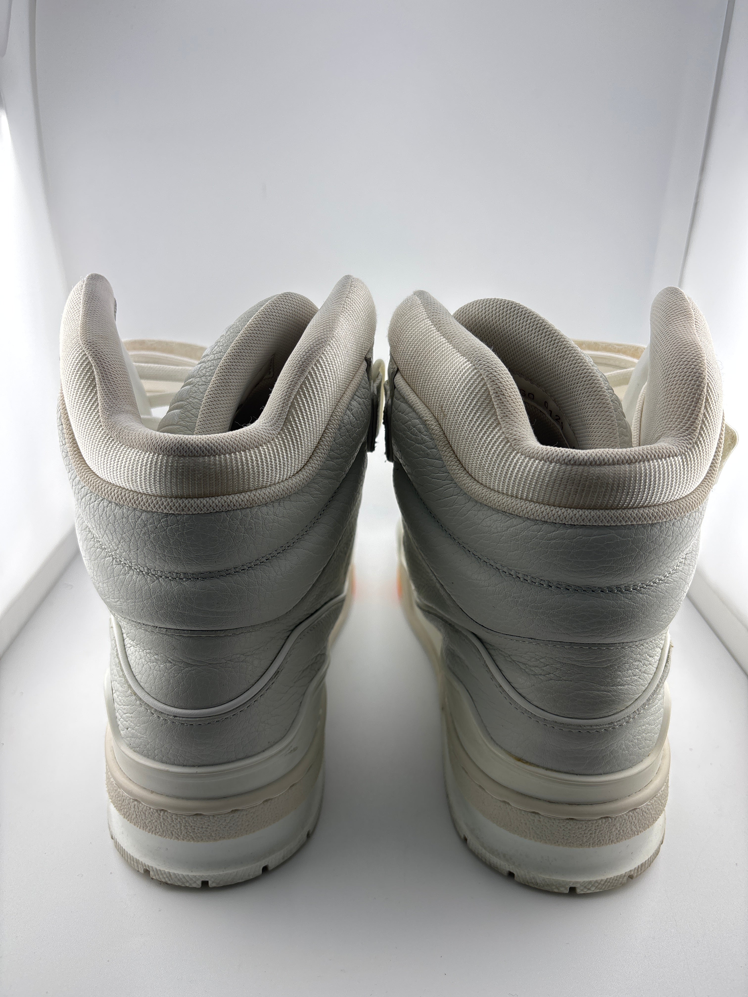 Louis Vuitton Trainer High Top Grey
