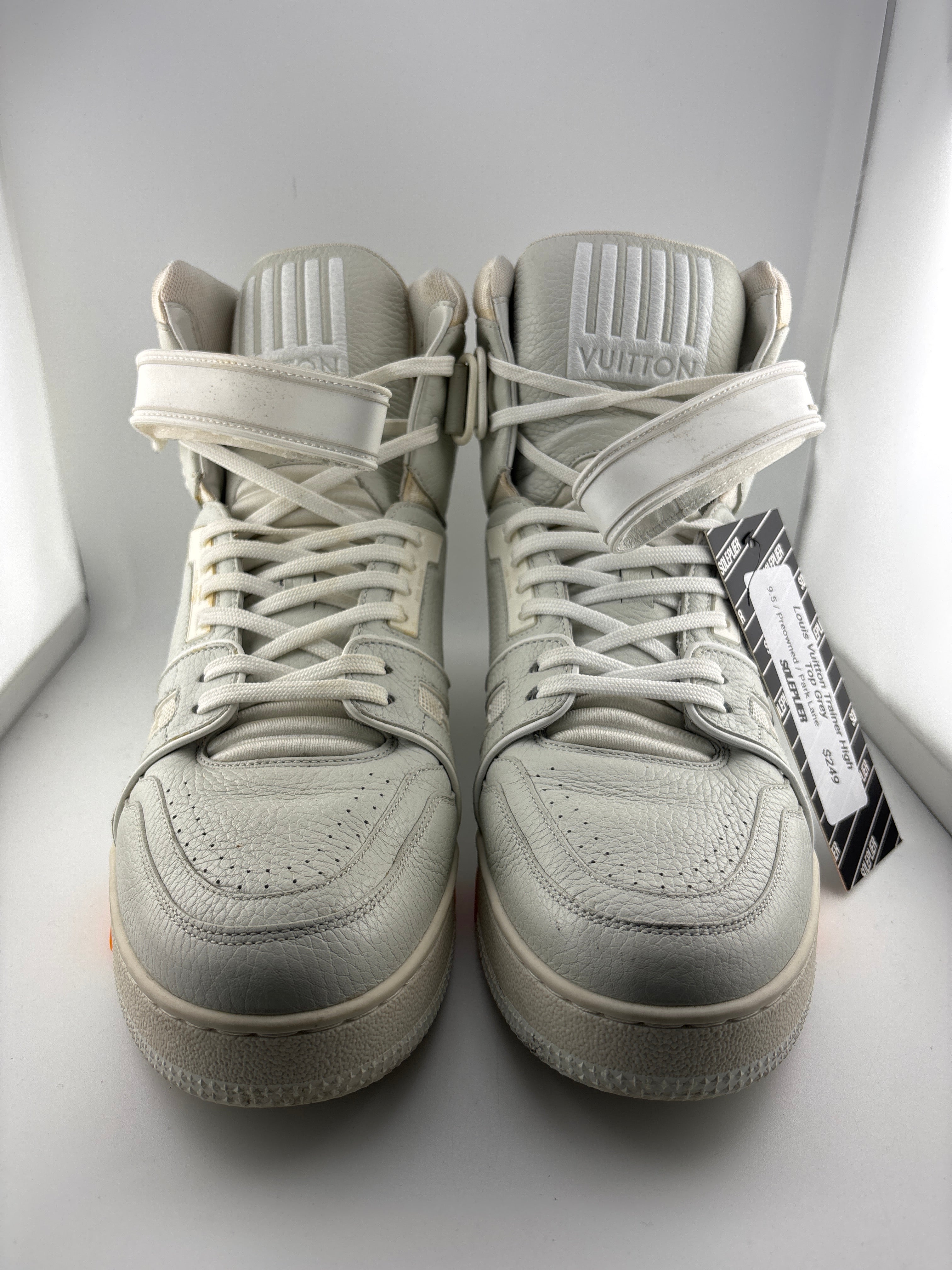Louis Vuitton Trainer High Top Grey
