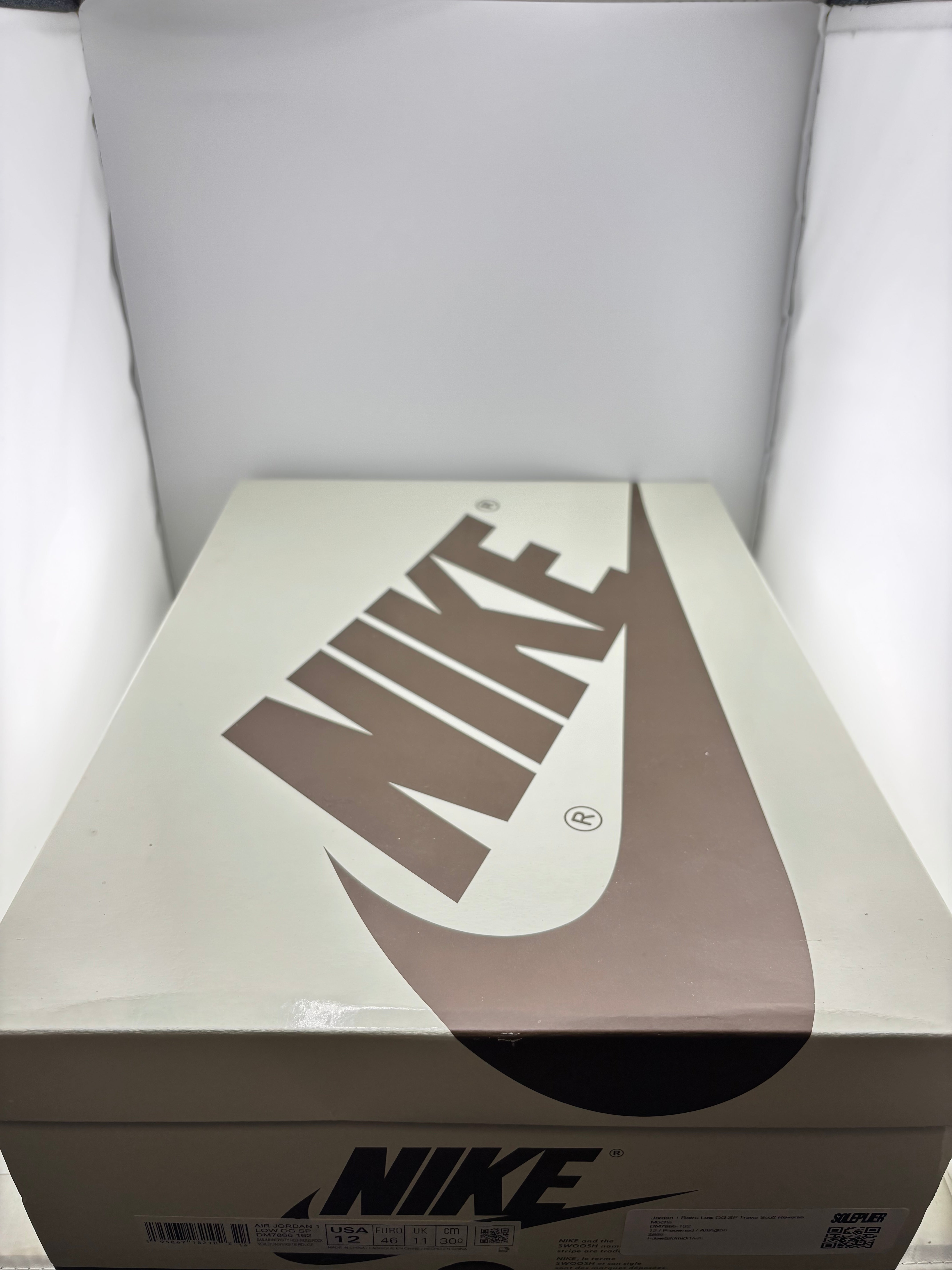 travis scott air jordan 1 box