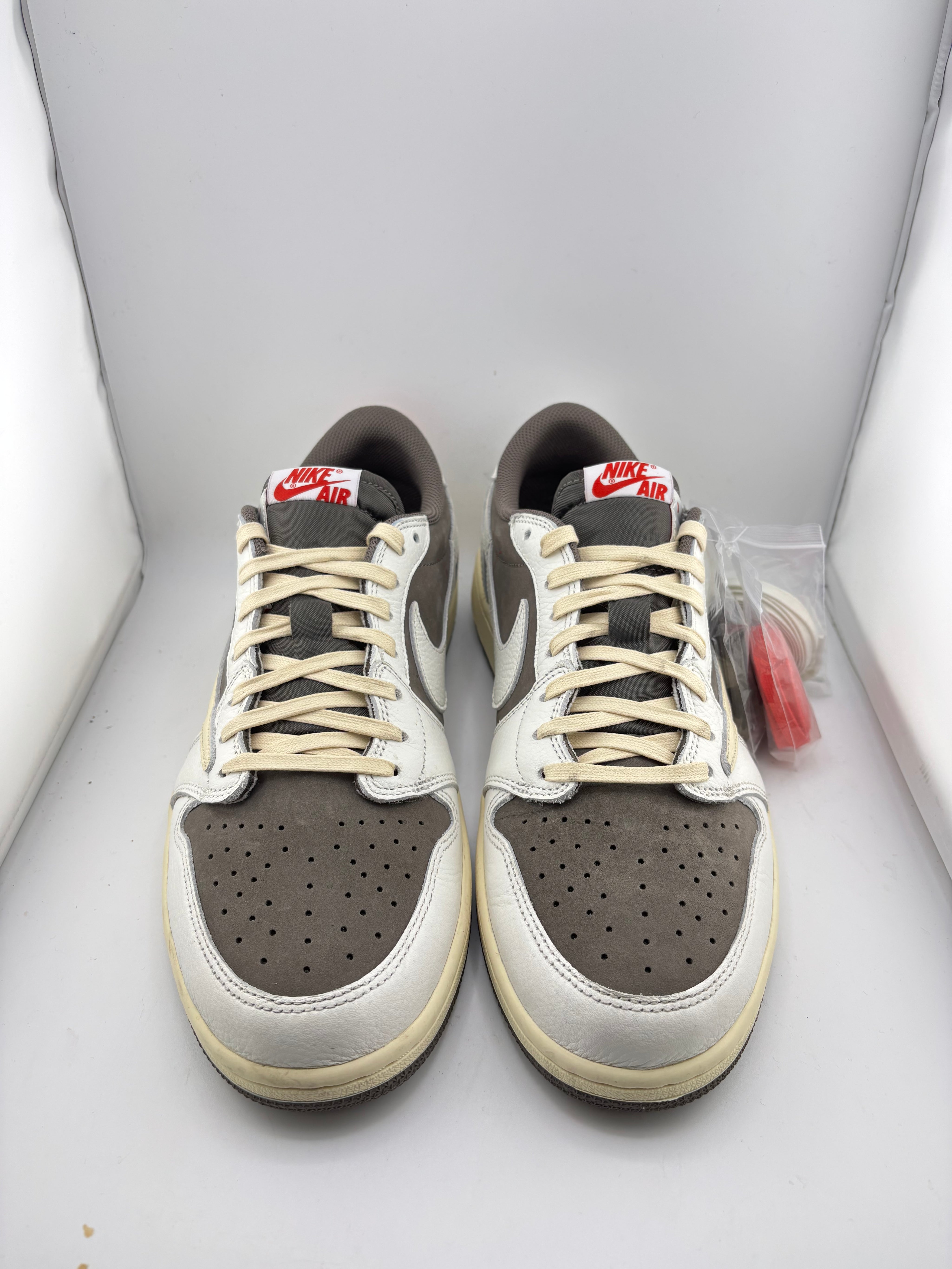 Jordan 1 Retro Low OG SP Travis Scott Reverse Mocha