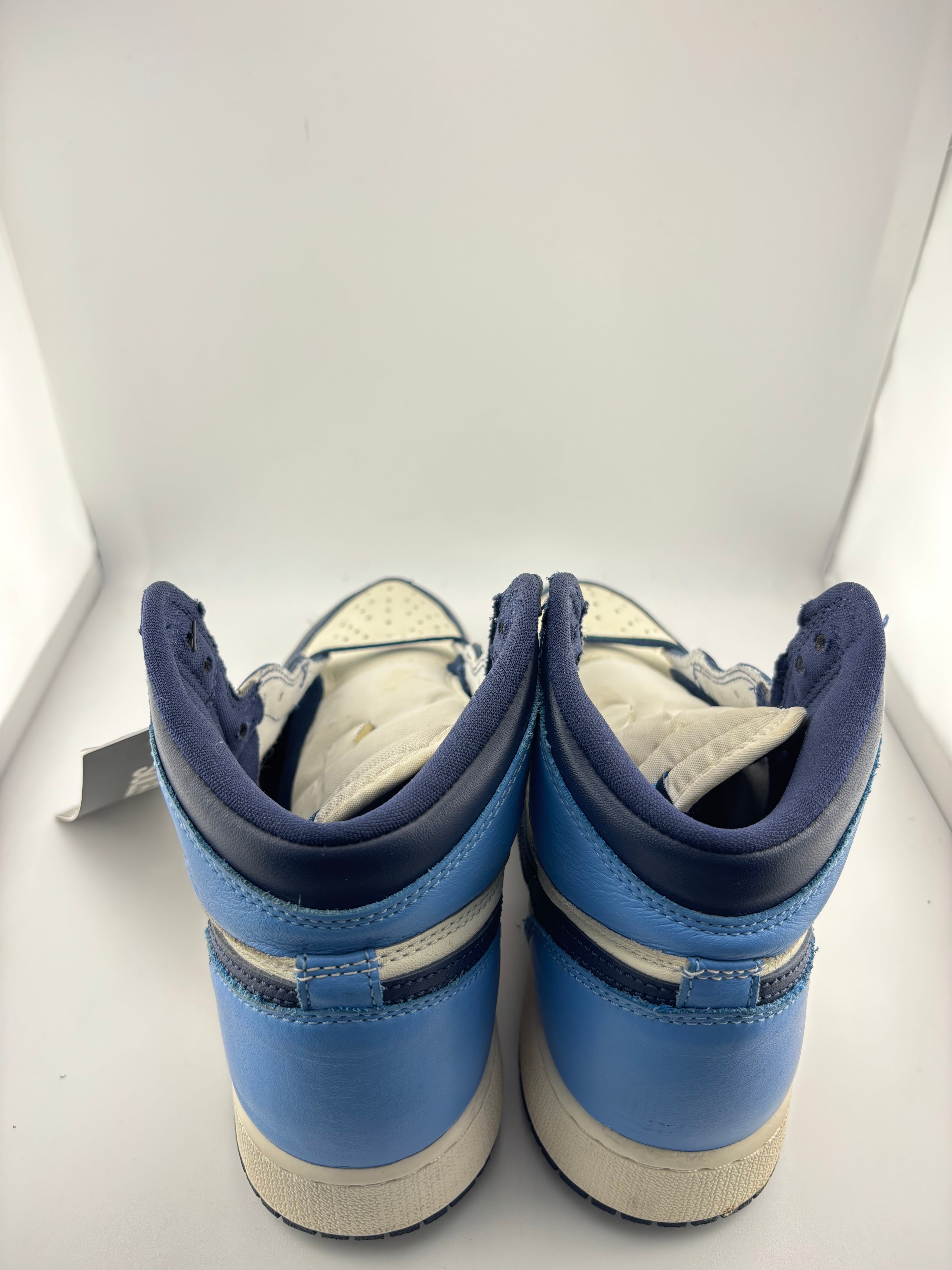 Jordan 1 Retro High Obsidian UNC